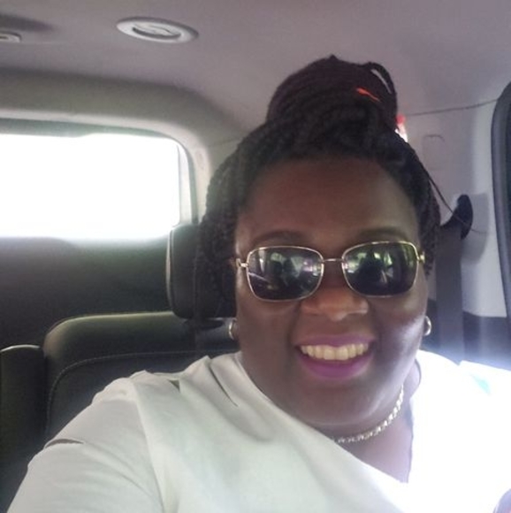 Meet your Posher, Deslyn - Picture 1 of 1